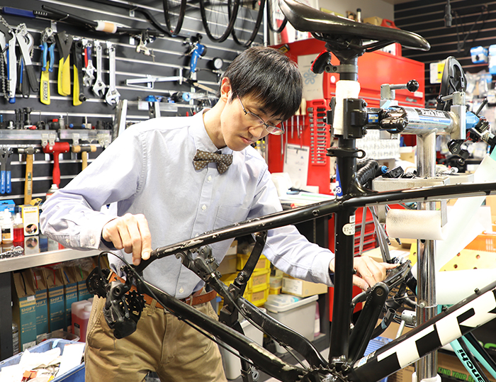 BikePit 庄 自転車ショップの写真02